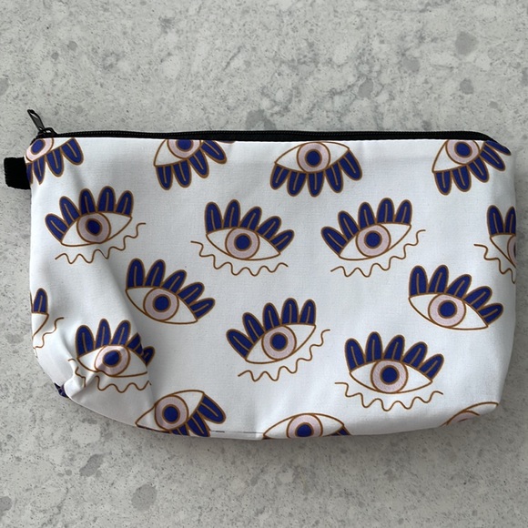 New! Evil eye 🧿 makeup bag!! - Picture 2 of 6